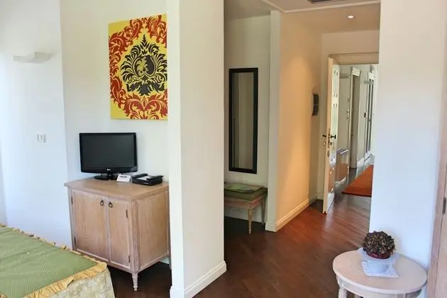 Classic Tek Büyük Yataklı Oda