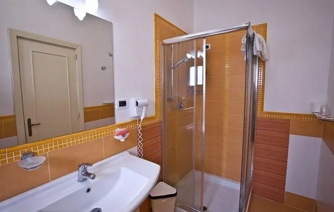 Superior Tek Büyük Yataklı Oda, Bahçe Manzaralı