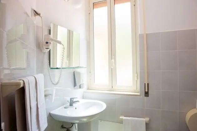Standard Üç Kişilik Oda