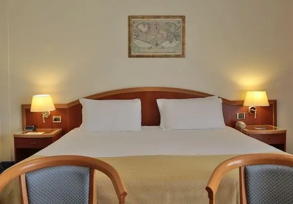 Comfort Tek Büyük Yataklı Oda