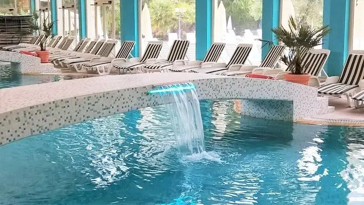 Büyük Yataklı Tek Kişilik Oda (Free spa access)