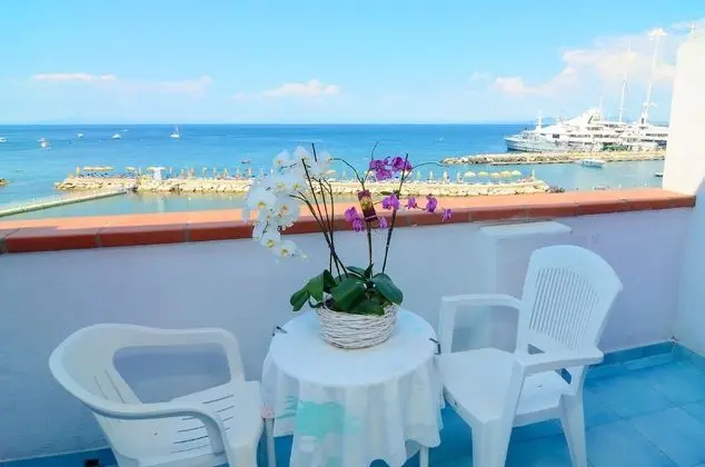 Superior Tek Büyük Yataklı Oda, Balkon, Deniz Manzaralı (Beach Access)