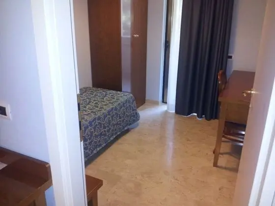 Comfort Tek Büyük veya İki Ayrı Yataklı Oda, Balkon