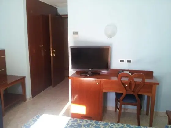 Comfort Tek Büyük veya İki Ayrı Yataklı Oda, Balkon