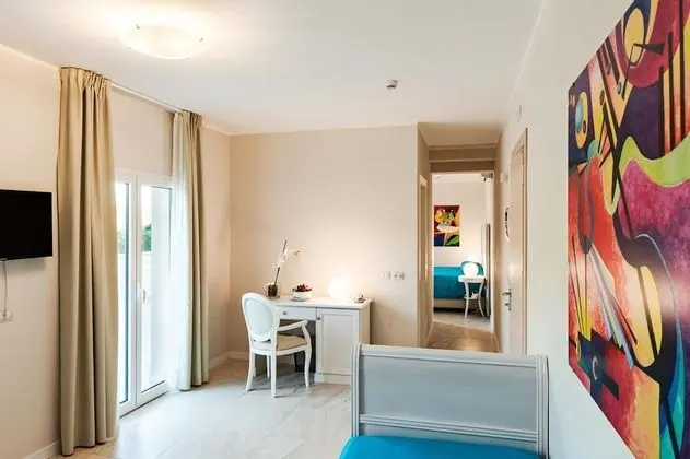 Junior Süit, Teras
