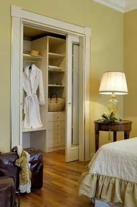 Superior Tek Büyük Yataklı Oda, Balkon, Bahçe Manzaralı