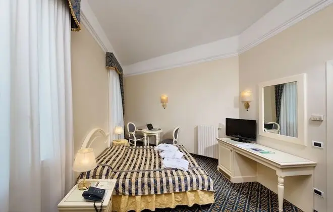 Comfort Tek Büyük Yataklı Oda, Balkon