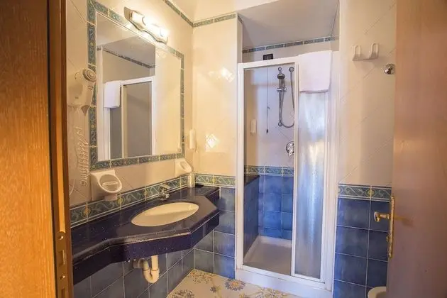 Standard Tek Büyük Yataklı Oda, Deniz Manzaralı