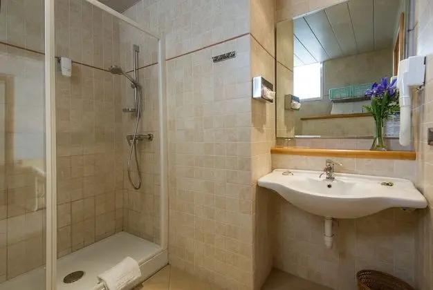 Standard Small Single Room