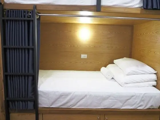 14-Bed Mixed Dormitory