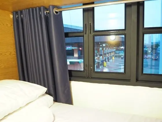 14-Bed Mixed Dormitory