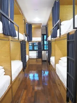 14-Bed Mixed Dormitory