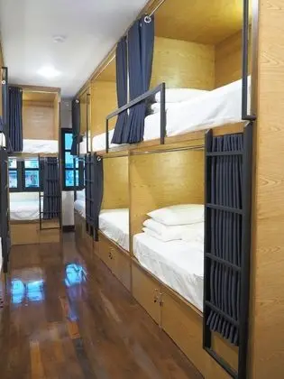 14-Bed Mixed Dormitory
