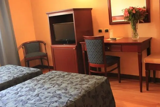 Standard Tek Büyük veya İki Ayrı Yataklı Oda