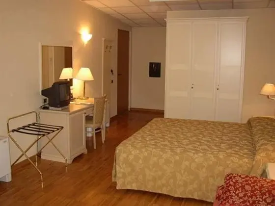 Standard Tek Büyük veya İki Ayrı Yataklı Oda