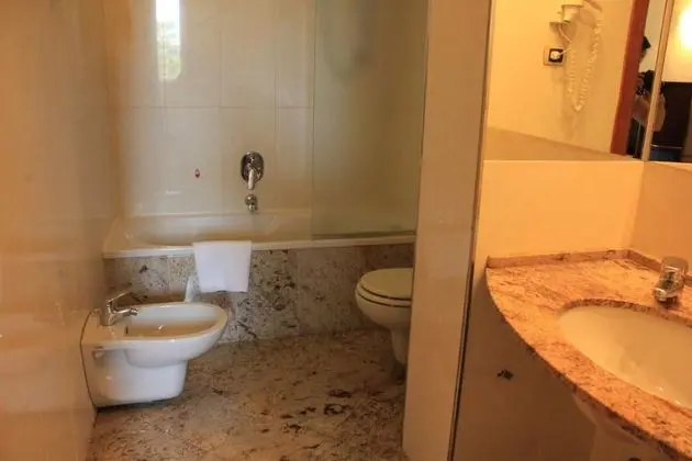 Standard Tek Büyük veya İki Ayrı Yataklı Oda