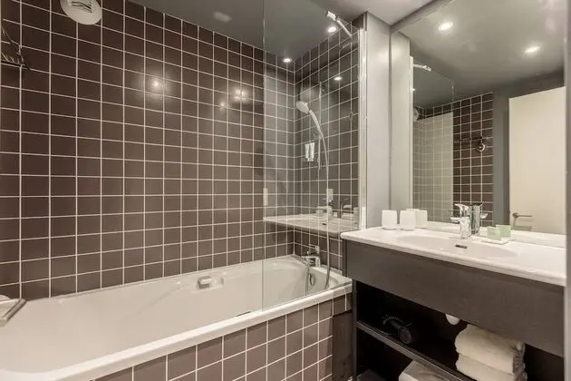 Classic Oda, 1 Büyük (Queen) Boy Yatak (Mountain)