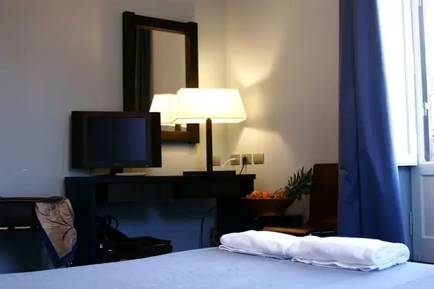 Tek Kişilik Oda, 1 Tek Kişilik Yatak