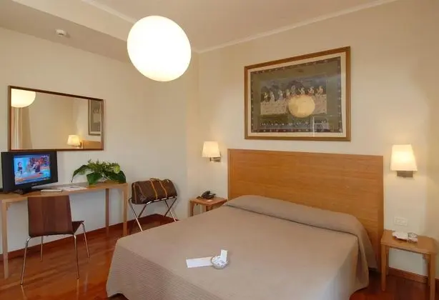 Tek Kişilik Oda, 1 Tek Kişilik Yatak