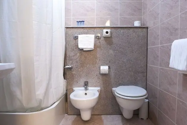 Tek Kişilik Oda, 1 Tek Kişilik Yatak