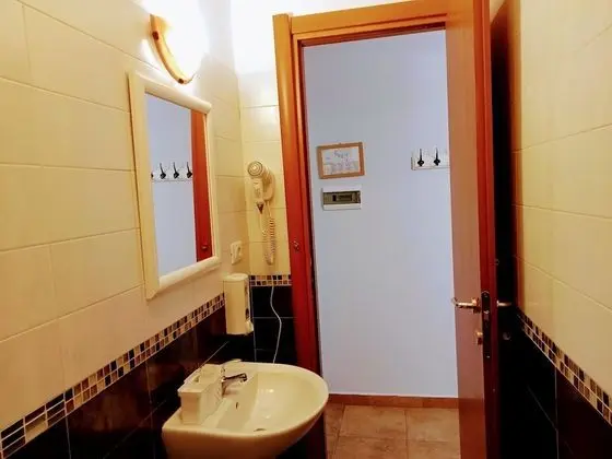 Deluxe Dört Kişilik Oda