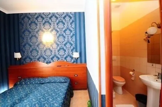 Dört Kişilik Oda, Özel Banyo