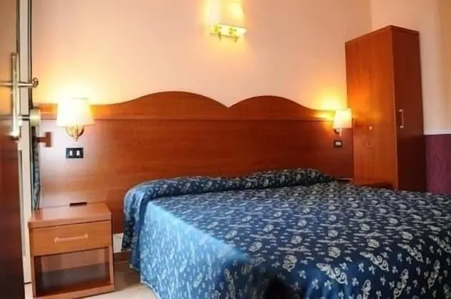 Tek Büyük veya İki Ayrı Yataklı Oda, Özel Banyo
