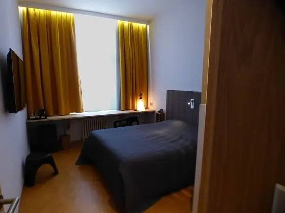 Executive Tek Büyük Yataklı Oda