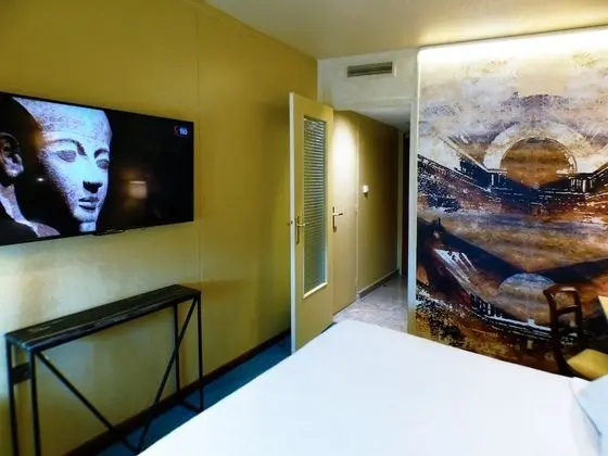 Executive Tek Büyük Yataklı Oda