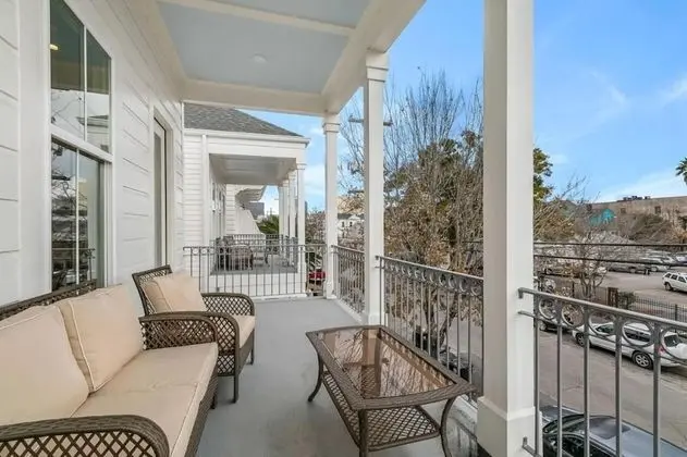 Luxury Daire, 2 Yatak Odası, Balkon, Avlu Manzaralı