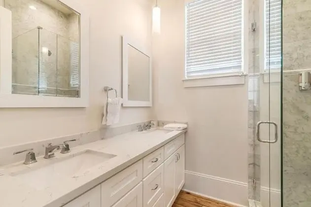 Luxury Daire, 2 Yatak Odası, Balkon, Avlu Manzaralı