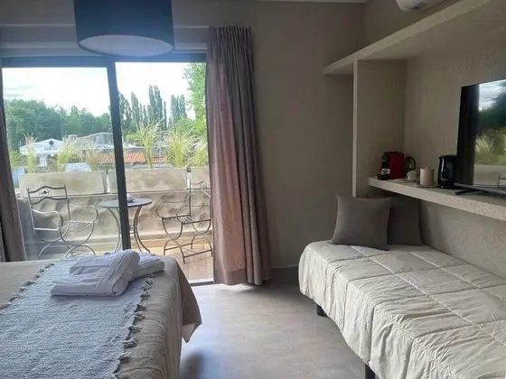 Deluxe Üç Kişilik Oda
