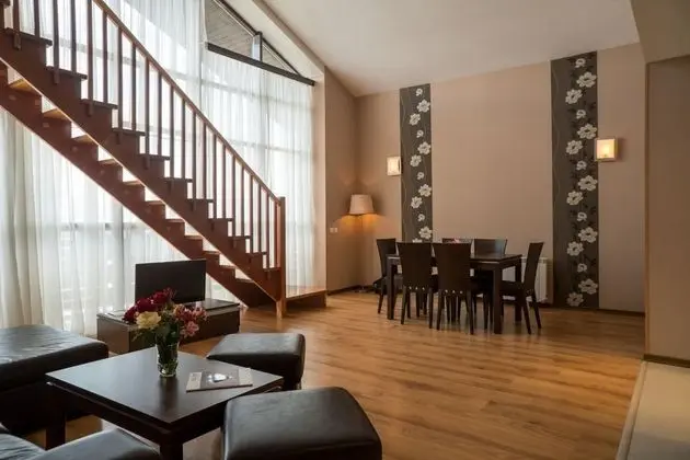 Family Apart Daire (Main Building)