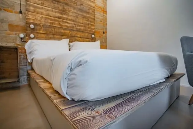 Classic Tek Büyük Yataklı Oda