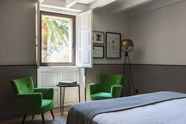 Classic Tek Büyük veya İki Ayrı Yataklı Oda