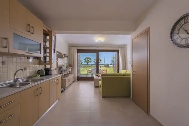 Villa (Elegant)