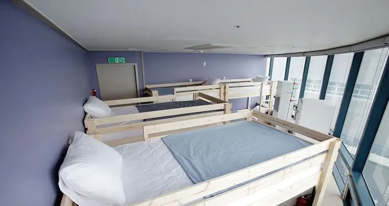 Ortak Ranzalı Oda, Sadece kadınlar için (6,8 Person)