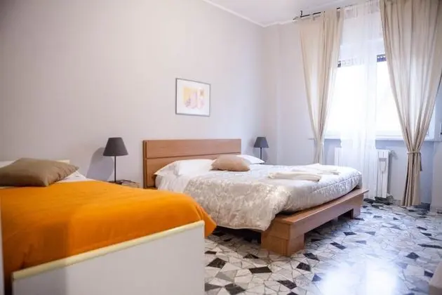 Üç Kişilik Oda, Ortak Banyo