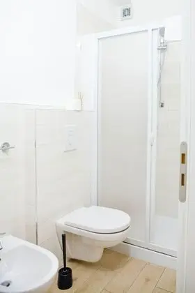 Üç Kişilik Oda, Özel Banyo