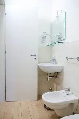 Üç Kişilik Oda, Özel Banyo