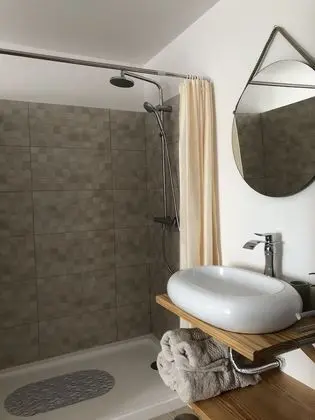 Tek Büyük Yataklı Oda, Tepe Manzaralı (1)