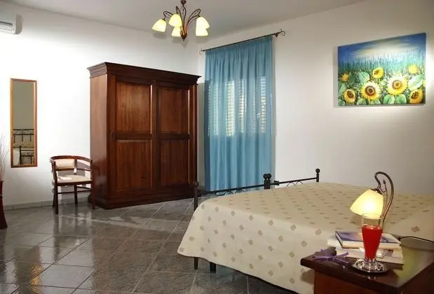 Tek Büyük Yataklı Oda