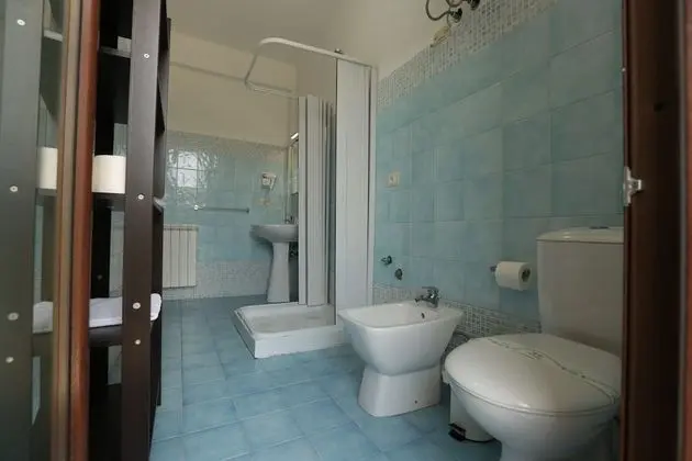 Basic Tek Büyük veya İki Ayrı Yataklı Oda
