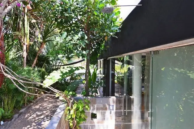Villa, Sigara İçilmez