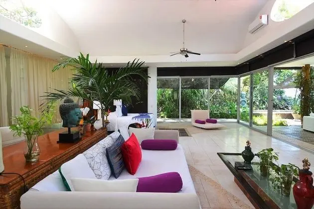 Villa, Sigara İçilmez