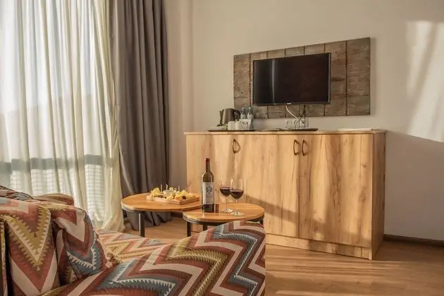 Family Room with mountain view