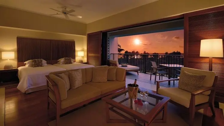 Club Oda, Sigara İçilmez (Sunset View Adult Only 13 or over)