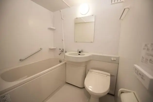 İki Ayrı Yataklı Oda ( w/Bathroom)