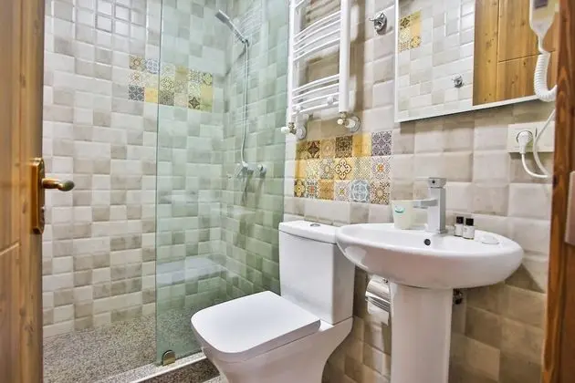 Comfort Tek Büyük veya İki Ayrı Yataklı Oda, Birden Çok Yatak, Sigara İçilmez