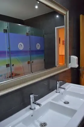 Ortak Ranzalı Oda, Karma Ranzalı Oda, Ortak Banyo (1 bed in a 8 bed dorm)